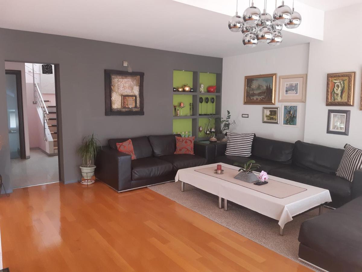Apartments In Villa Azra Rijeka Buitenkant foto