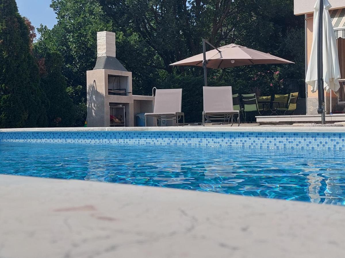 Apartments In Villa Azra Rijeka Buitenkant foto