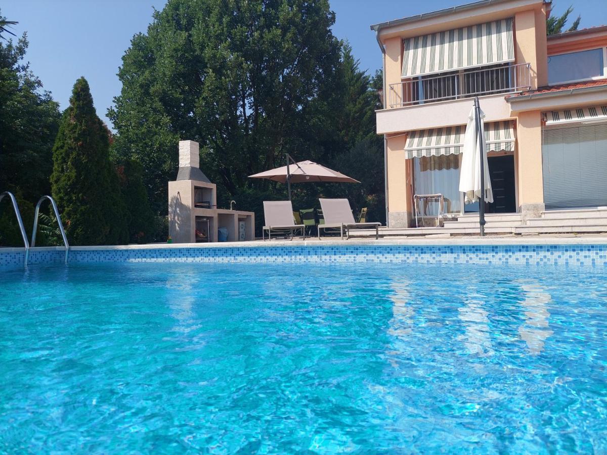 Apartments In Villa Azra Rijeka Buitenkant foto