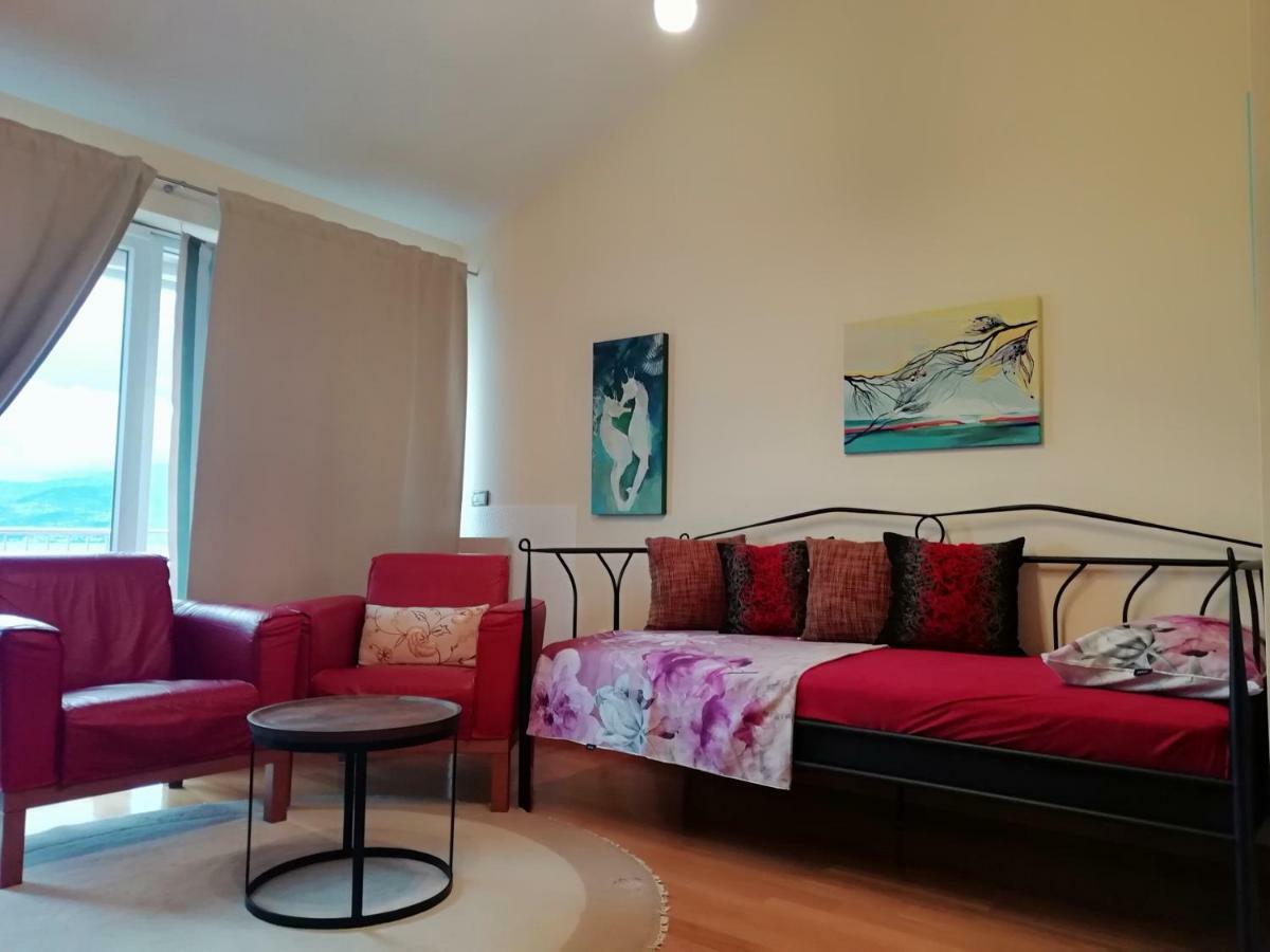 Apartments In Villa Azra Rijeka Buitenkant foto
