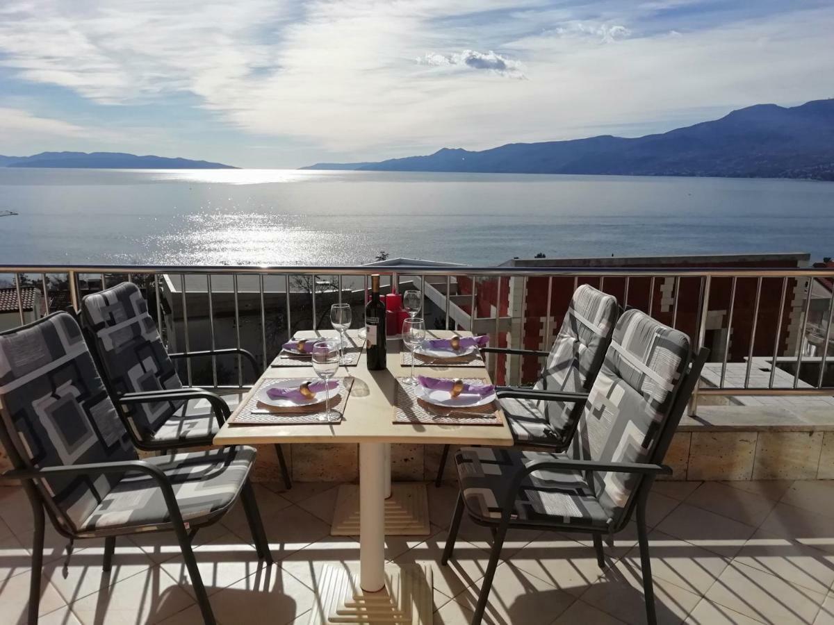 Apartments In Villa Azra Rijeka Buitenkant foto